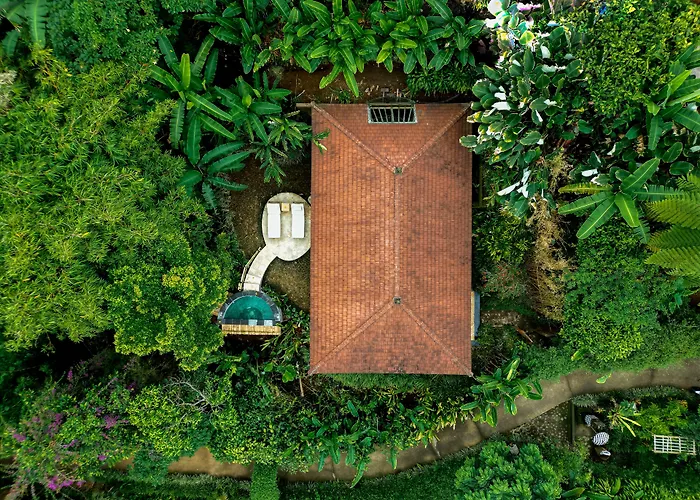 Munduk Moding Plantation Nature Resort